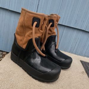 UGG RAINCLOUD LACE SUEDE WATERPROOF WOOL LINED RAIN BOOTS